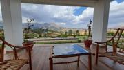 Top Chinchero