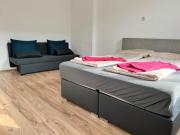 Comfortable 4 private rooms in shared Apt Perfect for Groups & Friends