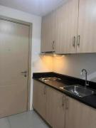 1 BR Boni LIGHT Condo WIFI Netflix Pool Balcony