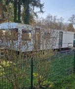 Caravane en pleine nature ferme proche de tout