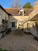 Charmant cottage sur les terres dun château