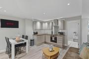 Stylish Gem in a Prime Holland Park Location