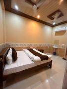 shyama shyam dham