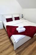 Esther Line Apartments-Near Iulius Mall, Self Check-in,Free Private Parking subject to availability