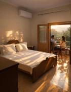 Ellis Villa - Bedroom with private bathroom B