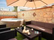 Town Center House With Jacuzzi
