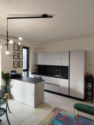 Bilocale moderno con doppia terrazza a Corvetto M3