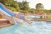 ZEcamping 4 étoiles familial avec piscine couverte ZEcamping 4 étoiles familial avec piscine couverte