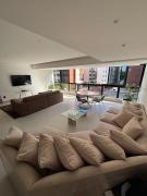 50m Praia Ponta Verde com 4 quartos sendo 3 suites e Vista Mar