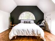 Wildland Loft Serene Mountain Retreat w Fireplace AC Fire Pit Hammock Outdoor Lounge Area Record Player Pets OK