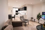 High Rise Apartment in City Centre with Stunning Views