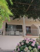 Apartments with parking space Zaostrog - Makarska - 24417