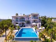 Private Bedroom in a Luxurious Villa, Budens