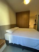 Estúdio Mobiliado próximo a UFU Santa Mônica