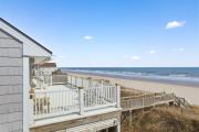 Top North Topsail Beach