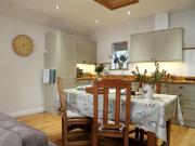 Top Kingham