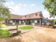 Silhouettes Stable - Uk34102