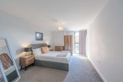 Central Birmingham 1BED Flat Roof Terrace Access