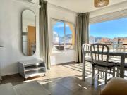 Two-Bedroom Apartment, Pool and Parking at MobyDick