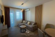 Miti Apartment with Marina View & Spa Access