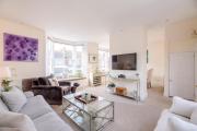 Stylish 2-Bed Apartment with Sea Views, Aldeburgh