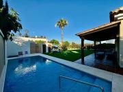 Villa in walking distance to amenities