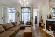 Charming chic apartment in Upper Marais 160m