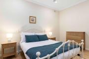 Top Henley Beach South