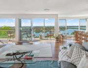 Top East Ballina