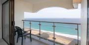 1001 Bermudas - Seaviews & beach access - Modern 3BR Umhlanga