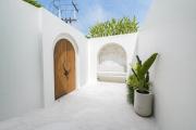 2BR Fabulous Smart Mediterranean Villa Batu Bolong Canggu 5 min to beach