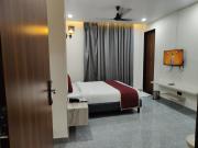 Hotel The Crown Prince