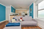 Margate sea views, new flat, beach & cafés centre!