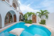 Tropical 3-Bedroom Sanctuary in Pererenan