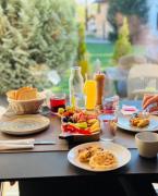 Garden Retreat Junior