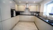 Top Farnham Royal