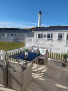 B17 SilverSands Escape