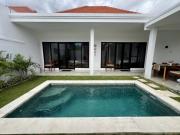 Private Room in a shared 2 Bedroom Villa with Swimming Pool, Padonan - Canggu area