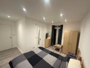 nice apartment close to central with garden