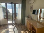 Top Golden Sands