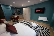 Stylish Boutique 1BD Apartment on The Headrow LS1