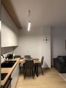 Finn Modern Seaside Apartment
