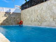 Amplio Chalet con Piscina privada Terraza y Barbacoa Cerca del pueblo