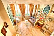 Charming Two Bedroom Suite At Notre - Dame