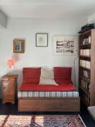 Lovely studio in Ste-Marthe village