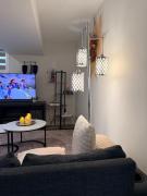 Cozy and Stylish Private Basement Suite