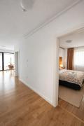 Luxury Modern Apartment Near Mall Moldova