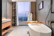 Top Chenzhou