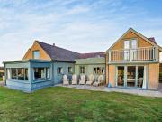 4 Bed in Holyhead oc-93932