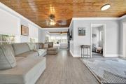 Top Lake Worth